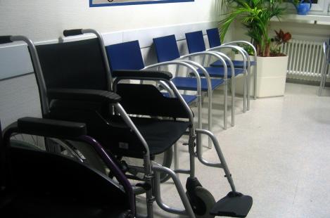salle d'attente, sièges, fauteuil roulant, handicap